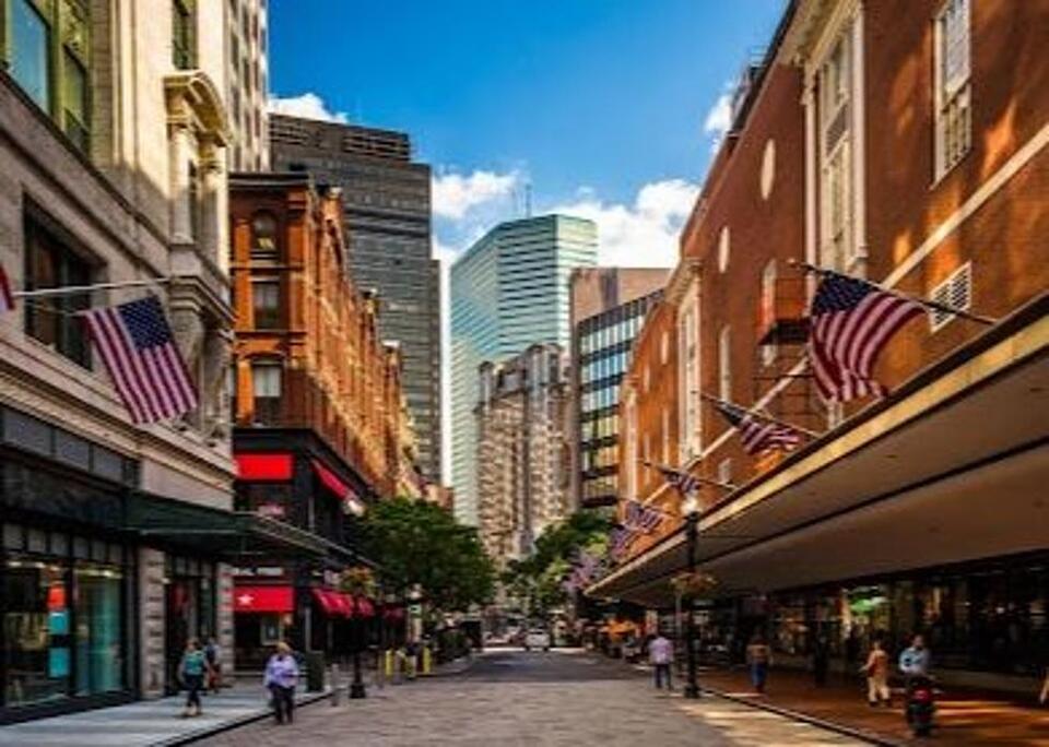 Boston’s Seaport gets a new dining hotspot