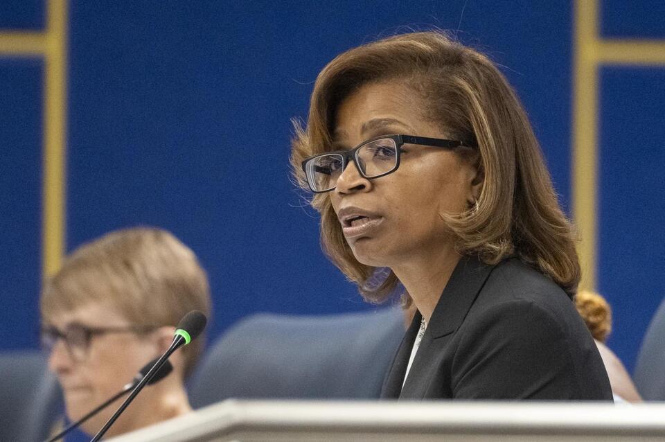Chicago schools face tough budget choices