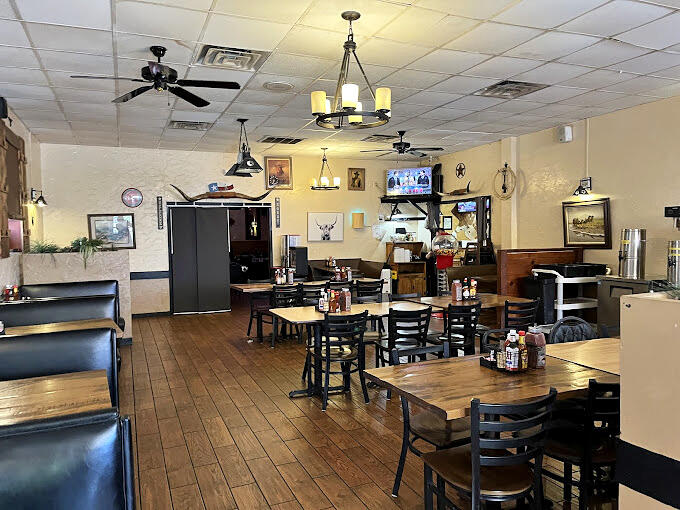 Dallas locals swear by this fried chicken
