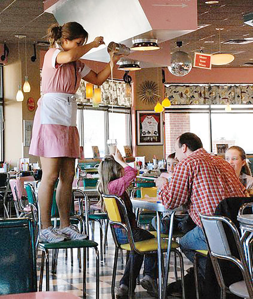 Remembering Stella’s: Des Moines’ retro diner legend