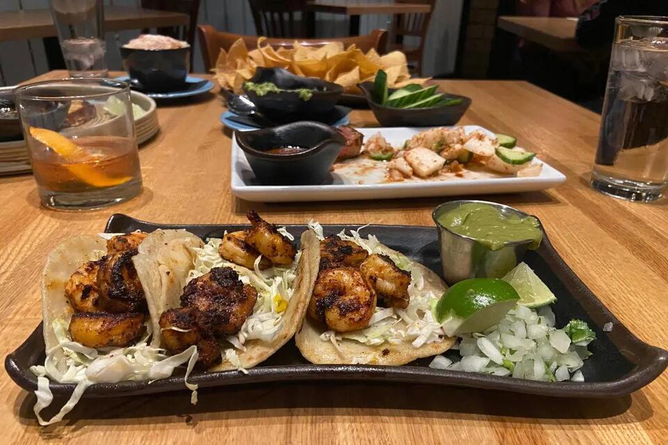 Central Iowa’s wildest eats: tacos, 30-inch pizzas & more
