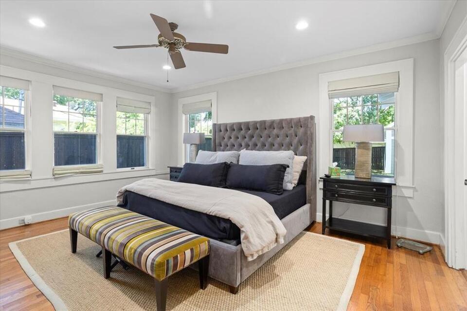 Step inside this Fort Worth Craftsman gem