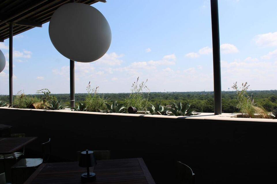 Step inside Fort Worth’s retro-chic Mont
