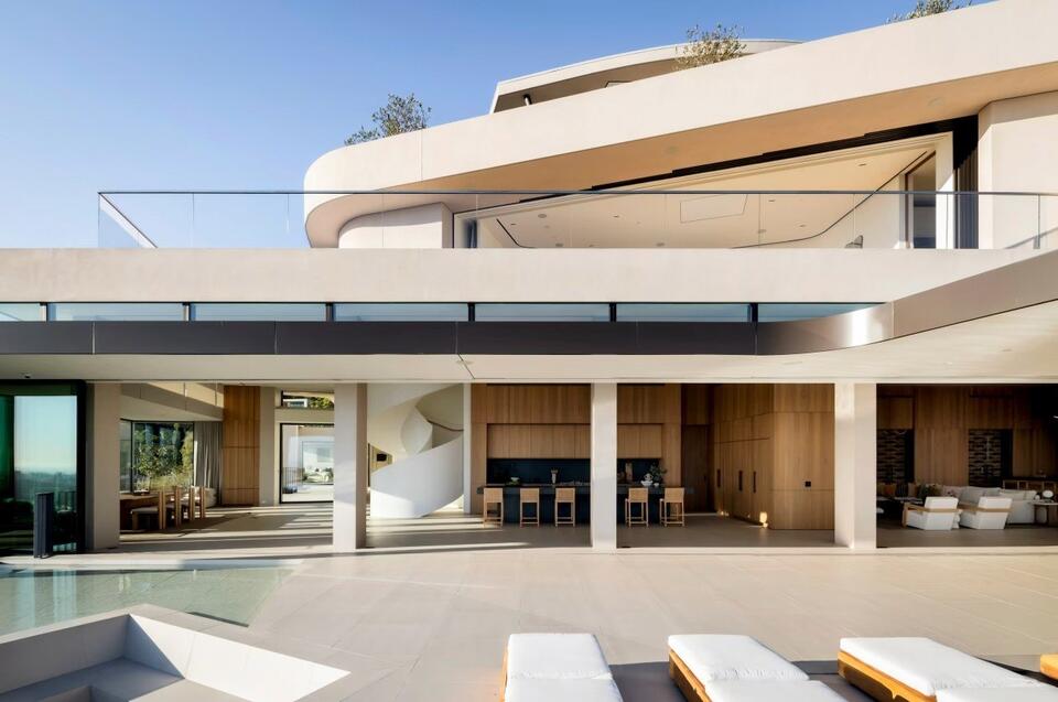 Inside Lucy Guo’s $30M tech mansion in L.A.