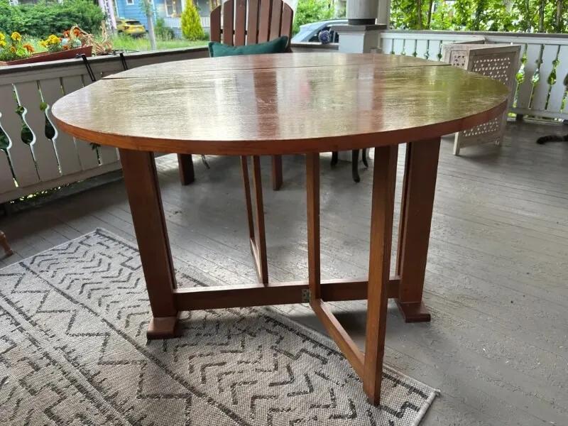 Curbside Treasure Hunt: Free Table Win!