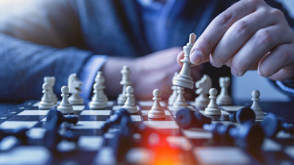 AI vs Human Brain: Who’s Winning?