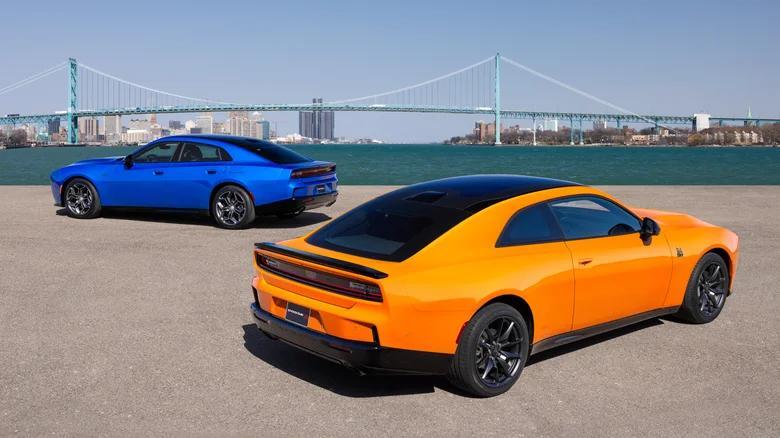 Dodge Charger Sixpack Is Back (and Loud!)