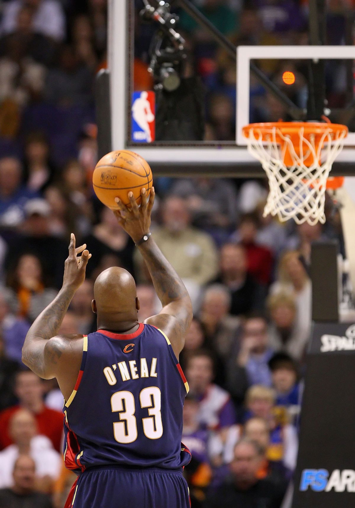 Who Else Is Crazy Enough to Try a Blind Free Throw in an NBA Game?