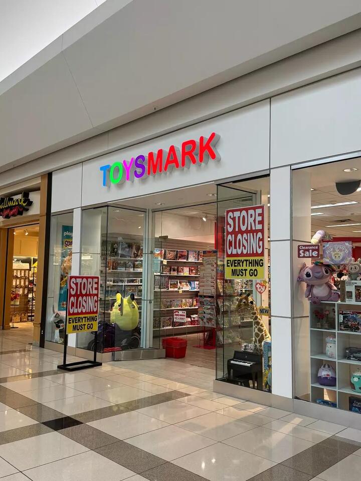 Woodland Mall’s Icing store closing soon