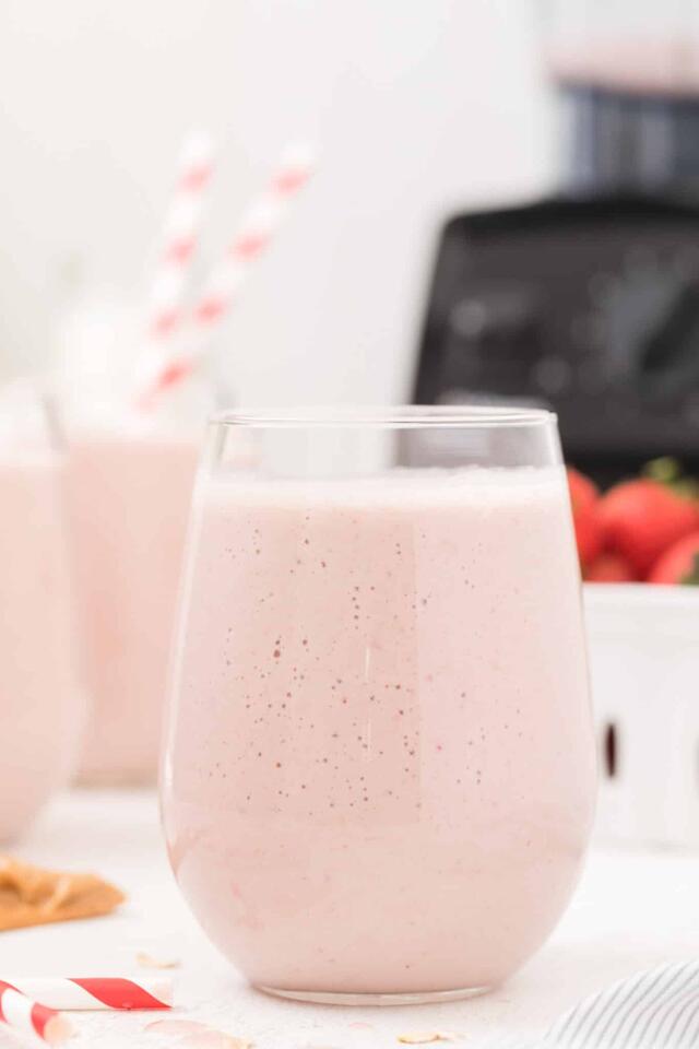 Strawberry Protein Shake That Tastes Like Dessert