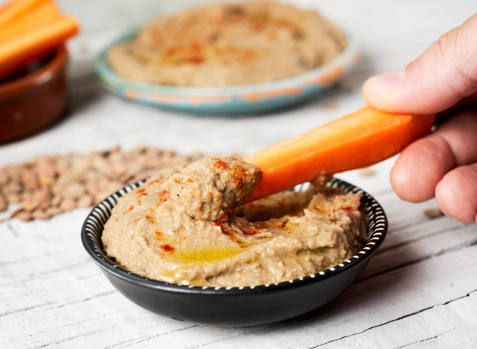 7 Snacks That Shrink Belly Fat Fast