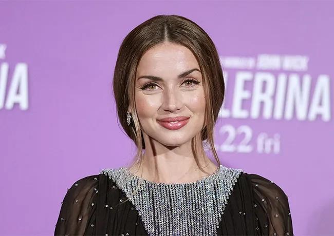 Ana de Armas’ Red Carpet Dress Drama