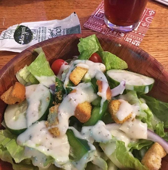 Why North Canton’s Eadies Fish House draws crowds