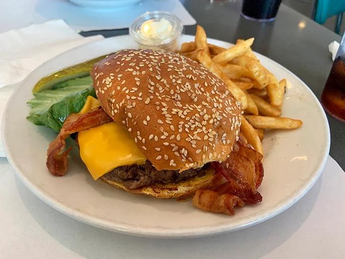 Stone Mountain’s diner that’s worth the drive