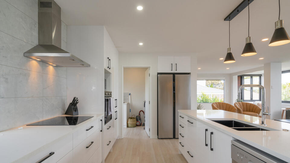 Why Black Appliances Shrink Your Kitchen