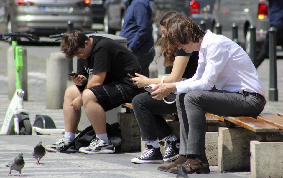 Are Smartphones Hacking Our Minds?