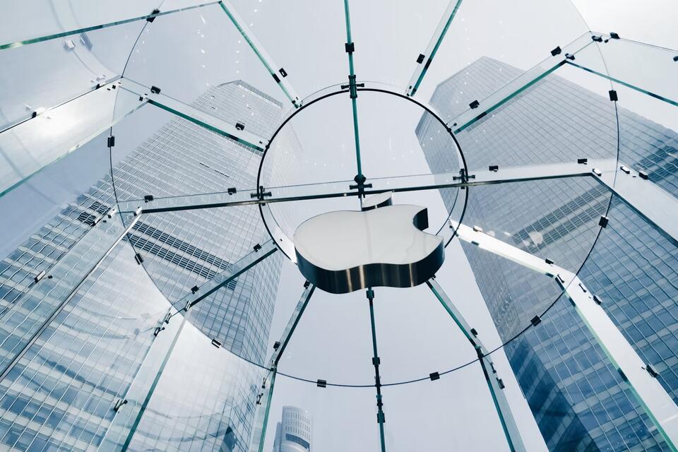 Apple Bets Big on U.S. Chip Power