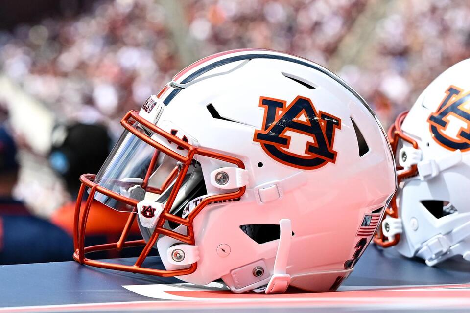 Auburn eyes big flip in Alabama football
