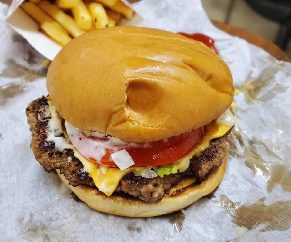 Auburn’s burger legend: Sheila C’s secret