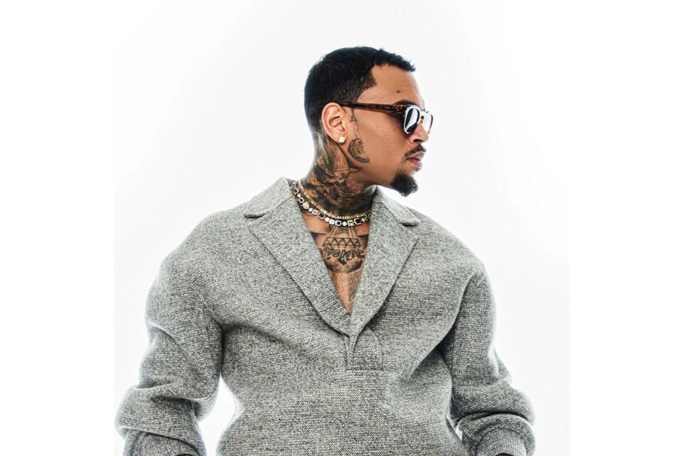 Score free Chris Brown tickets at Fenway!