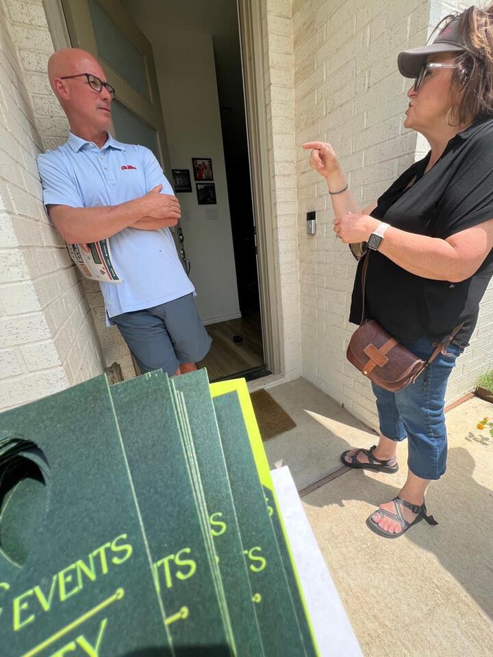 Dallas neighbors meet faith in action
