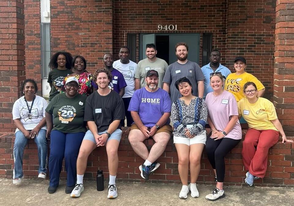 Dallas neighbors meet faith in action
