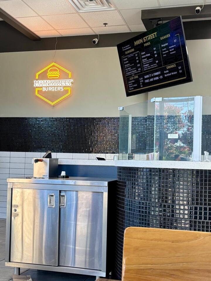 Fresno’s burger spot with a secret shake win