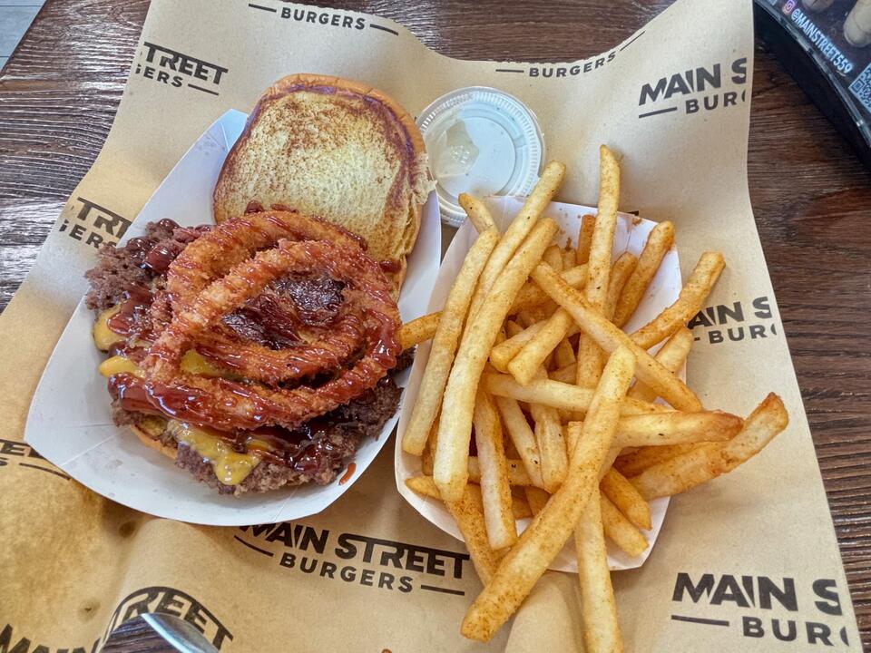 Fresno’s burger spot with a secret shake win
