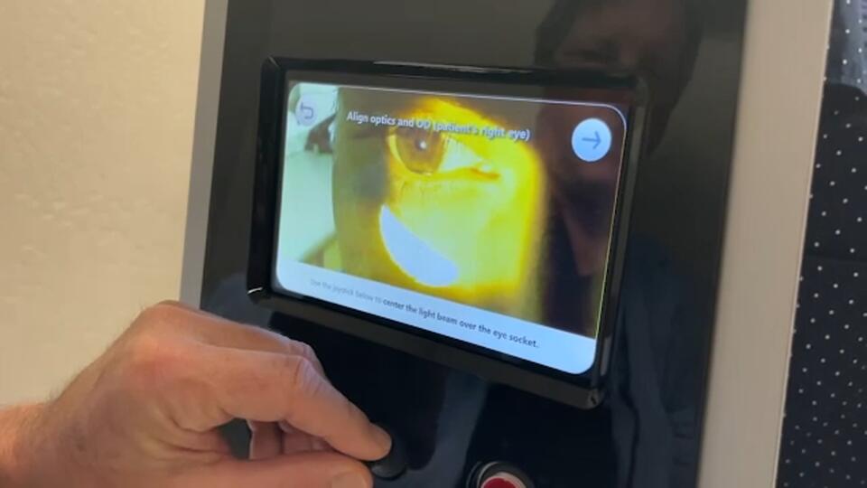 Fresno’s new light therapy offers hope for aging eyes