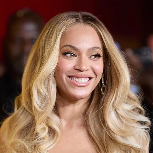 Beyoncé’s Blonde Levi’s Look Sparks Drama