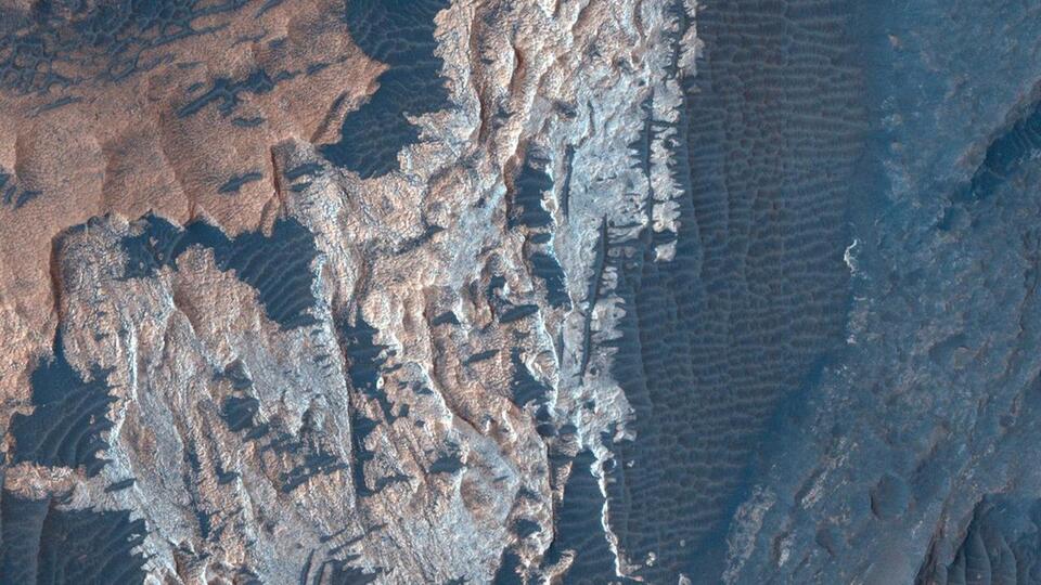 Mars Might Be Hiding a Brand New Mineral