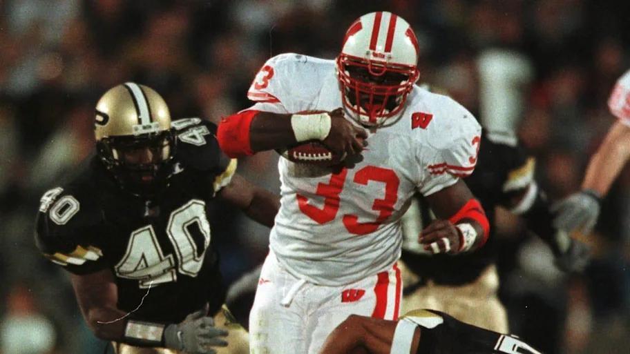 Wisconsin fans call out NCAA’s Ron Dayne snub