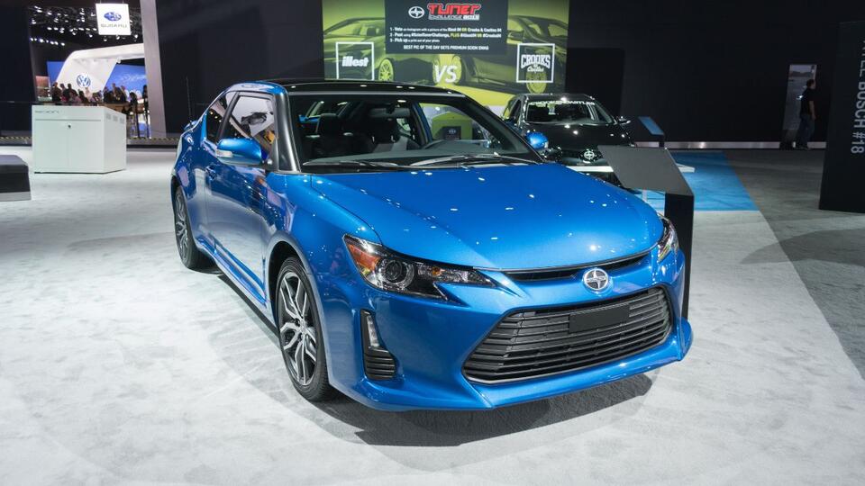 Dead Car Brands’ Wildest Last Rides