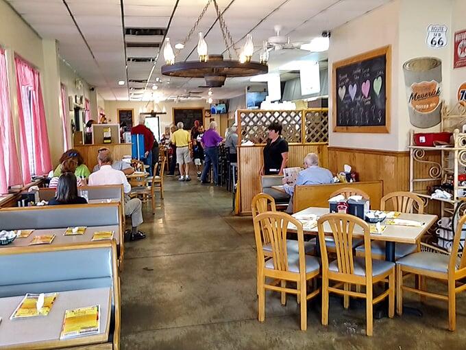 Sanford’s breakfast spot that feels like home