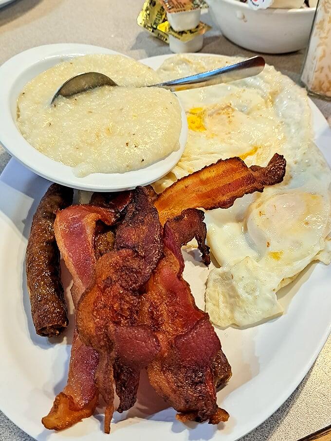 Sanford’s breakfast spot that feels like home