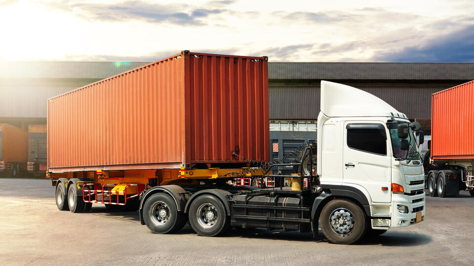 How Big a Trailer Can You Tow—No CDL Needed!