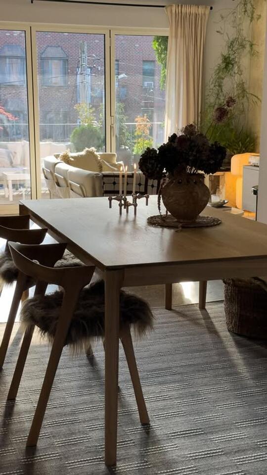 Brooklyn couple’s tiny rental feels like a retreat