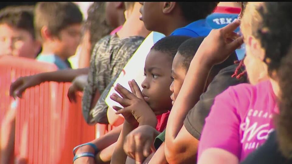 Oak Cliff families get a huge back-to-school boost