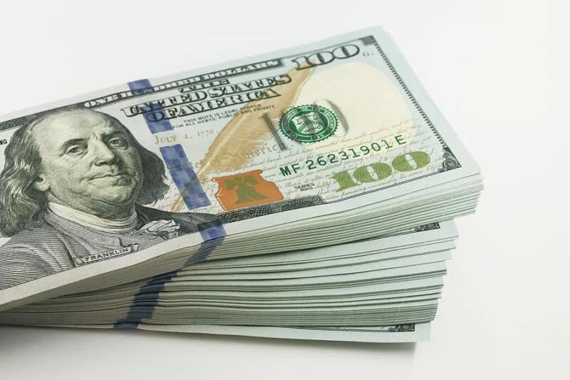 Would You Cash Out or Hold? Aimco’s $1B Apartment Sale
