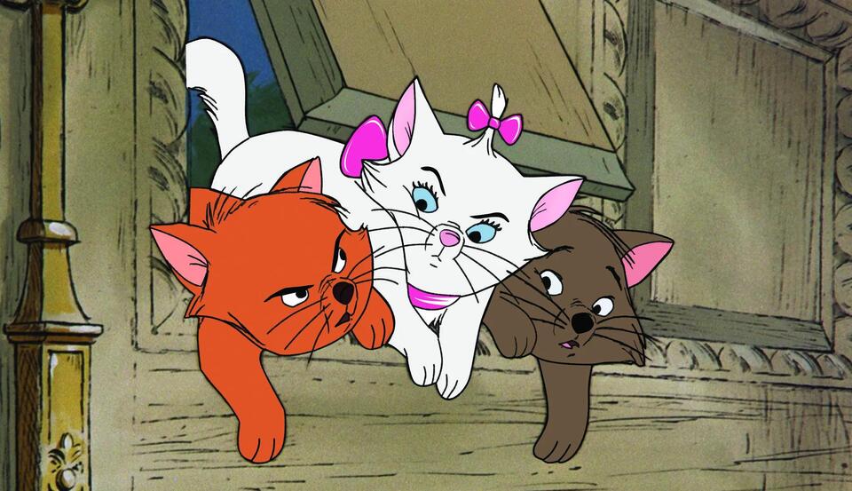 Disney’s Dark Side? Old Movies Spark Debate 🧐