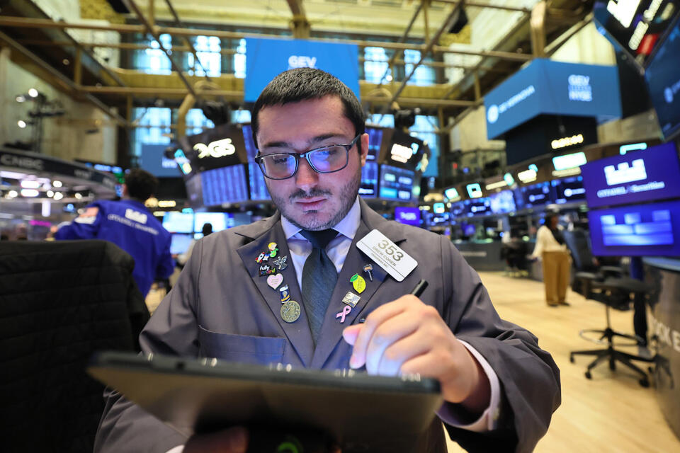 Apple Stock Bounces Back—Here’s Why
