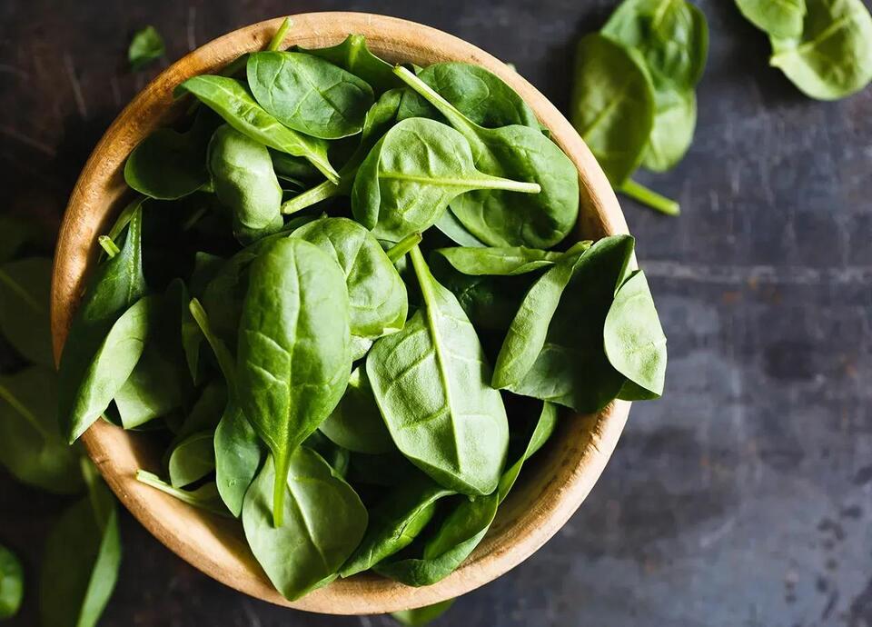 5 Foods Dermatologists Swear By for Glowy Skin