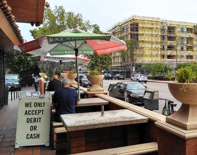 Santa Monica’s deli secret: Lasagna worth the wait