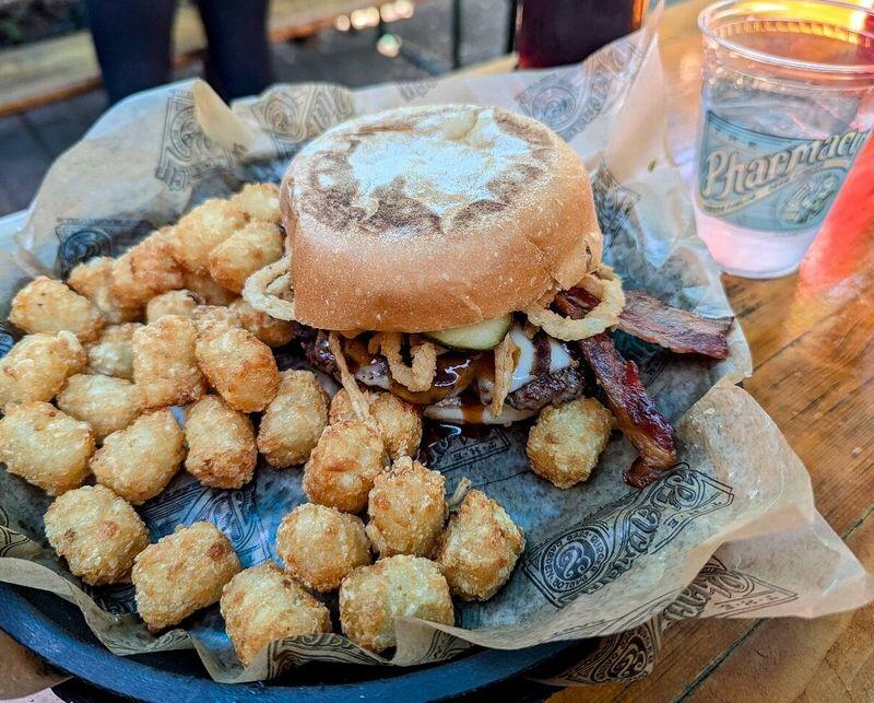 Tennessee’s burger battle: Who really delivers?