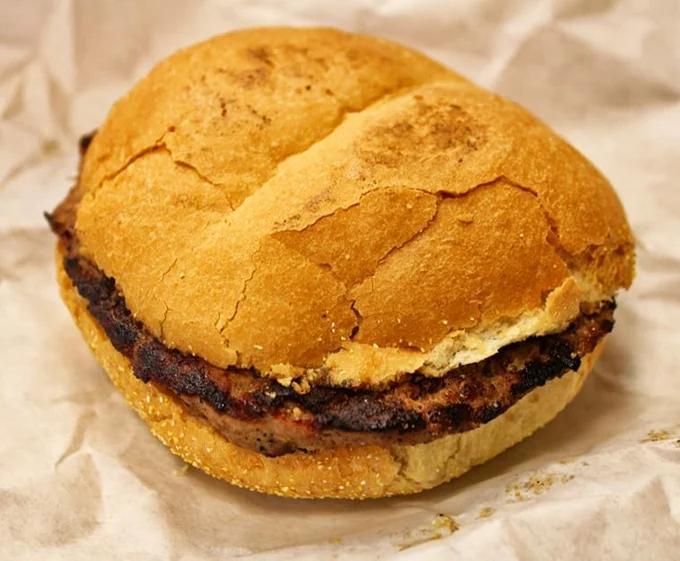 Menasha’s $10 burger secret locals love