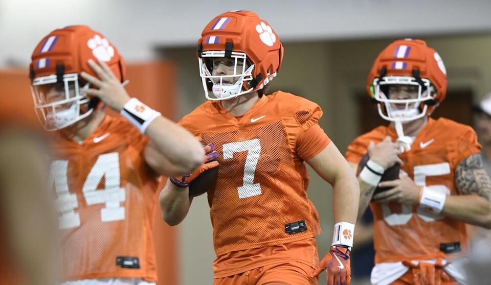 Clemson’s tight end room is stacked