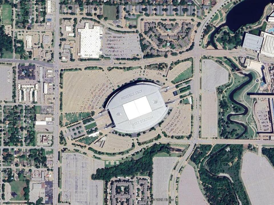 Arlington’s lost neighborhood: The real cost of AT&T Stadium