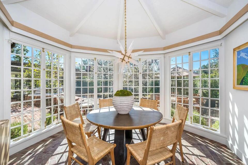Jim Carrey’s Brentwood mansion finally sells