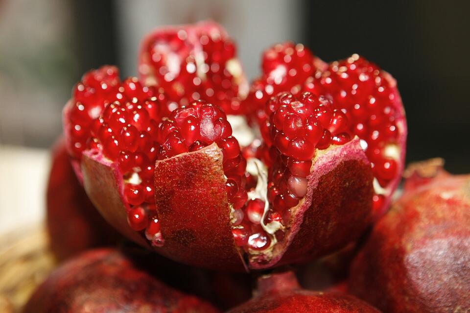 8 Fruits That Supercharge Your Brain