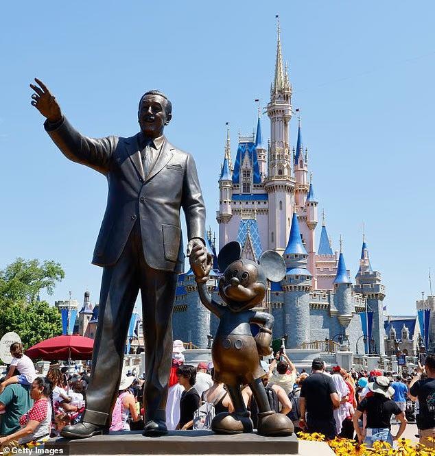 Disney World debate: Are influencers ruining the magic?